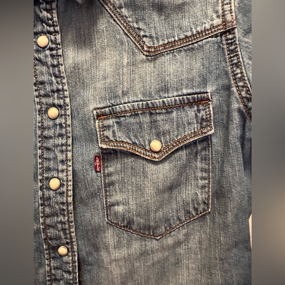 Levi’s western denim trucker shirt with snap buttons - Picture 4 of 7